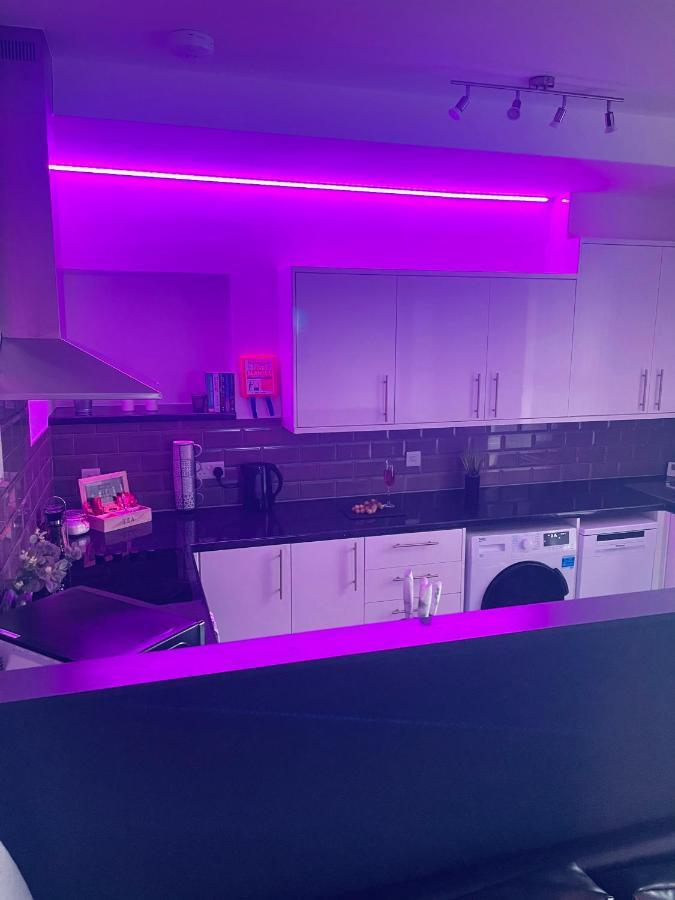 Elegant Studio1 Netflix Bathroom Close To Beach Swansea Buitenkant foto