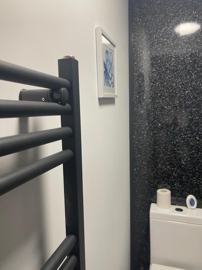 Elegant Studio1 Netflix Bathroom Close To Beach Swansea Buitenkant foto
