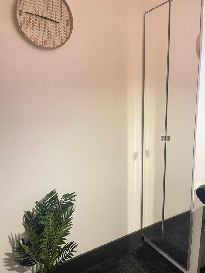 Elegant Studio1 Netflix Bathroom Close To Beach Swansea Buitenkant foto